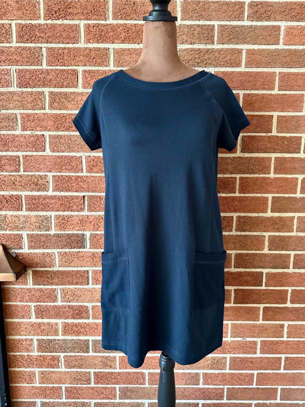 SQN Sport Navy Blue T-Shirt Dress, Short Raglan Sleeve, Crew Neck Pockets, M